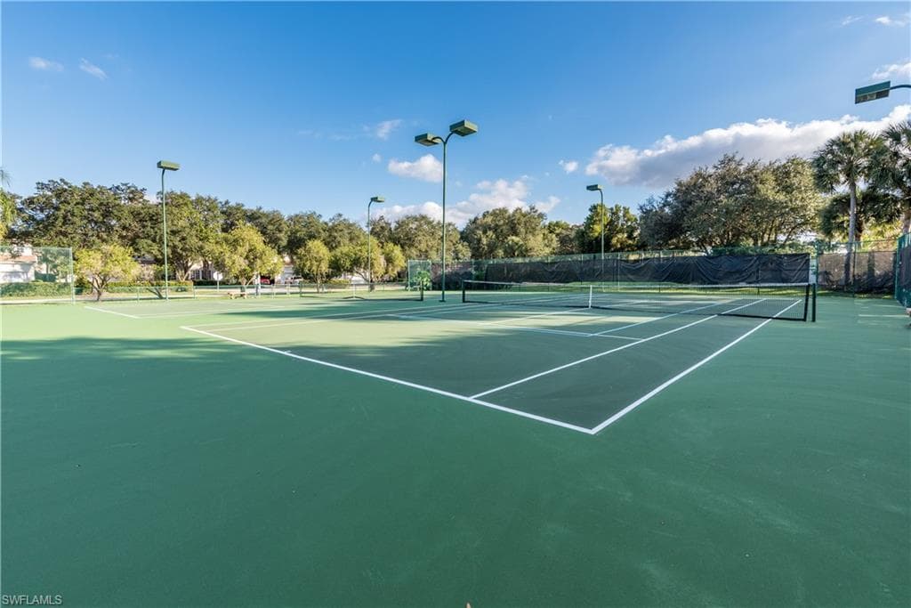 25727 LAKE AMELIA WAY 105-4