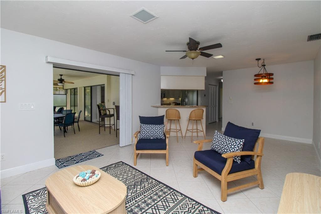 213 Bay Meadows DR-27
