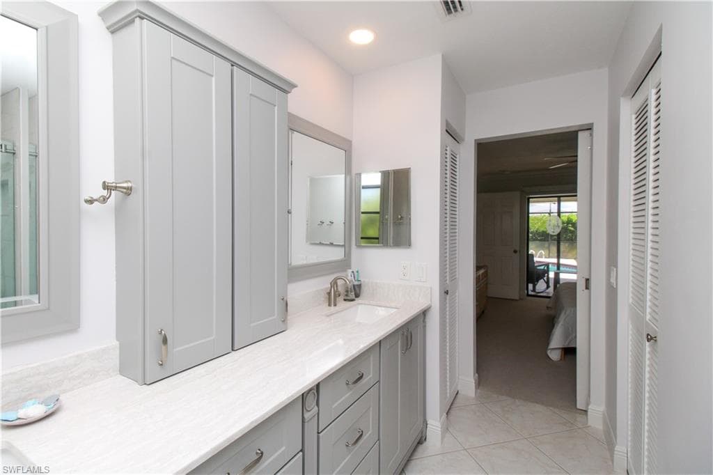 213 Bay Meadows DR-32