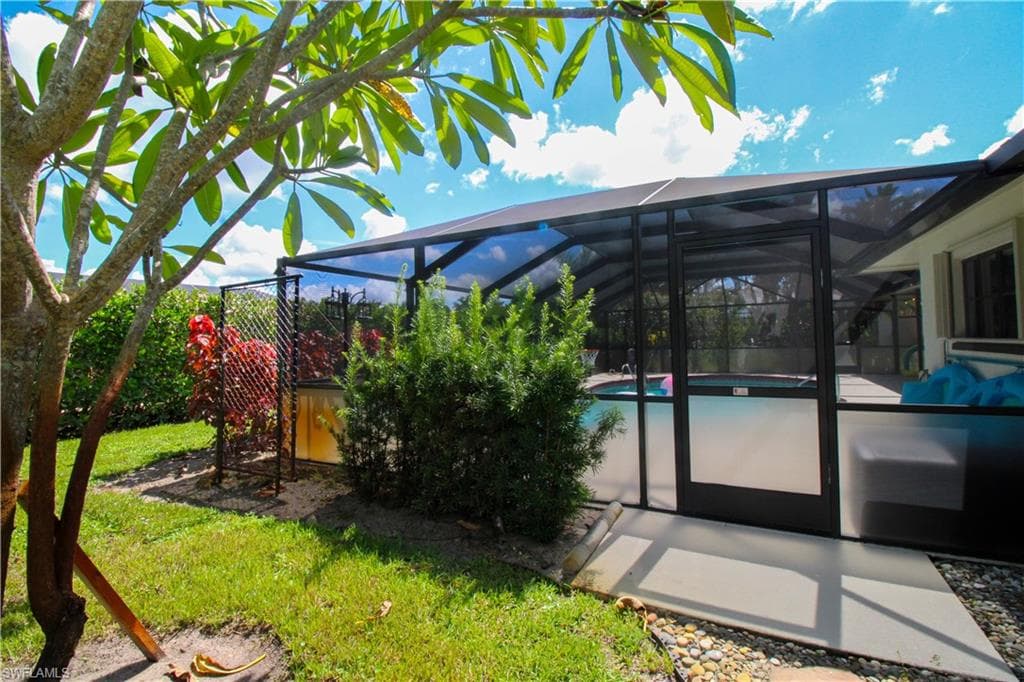 213 Bay Meadows DR-48