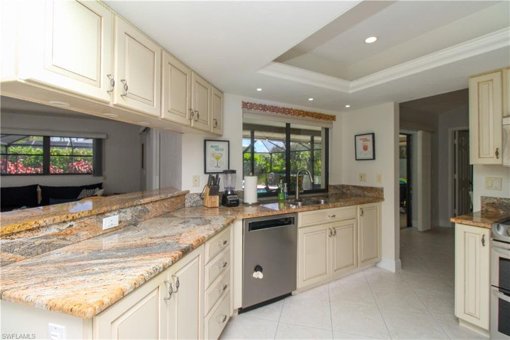 213 Bay Meadows DR-19