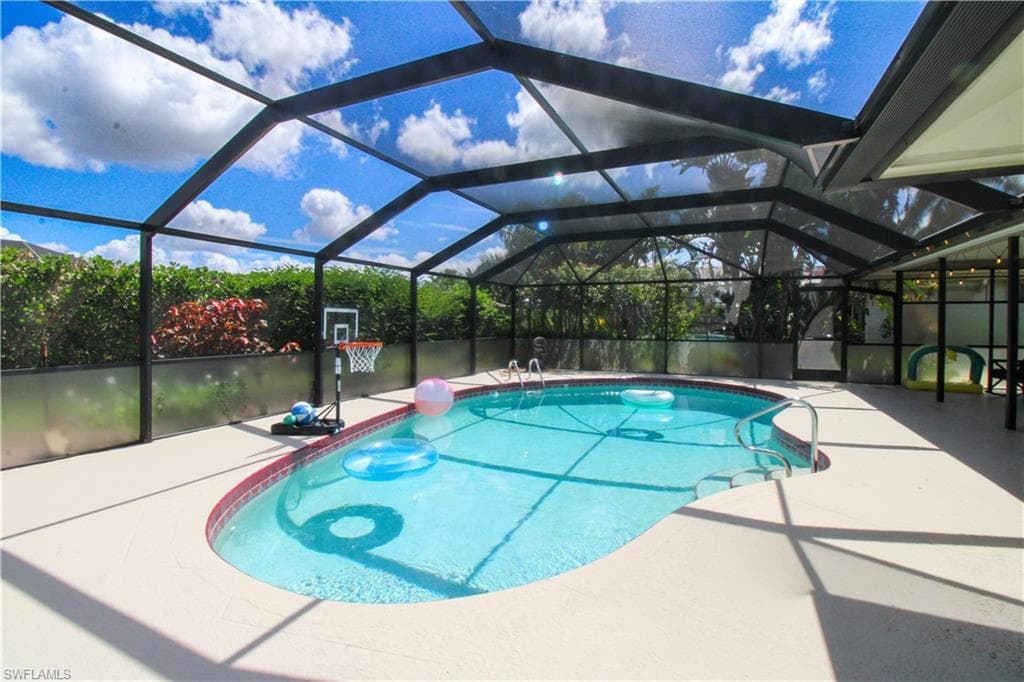 213 Bay Meadows DR-44
