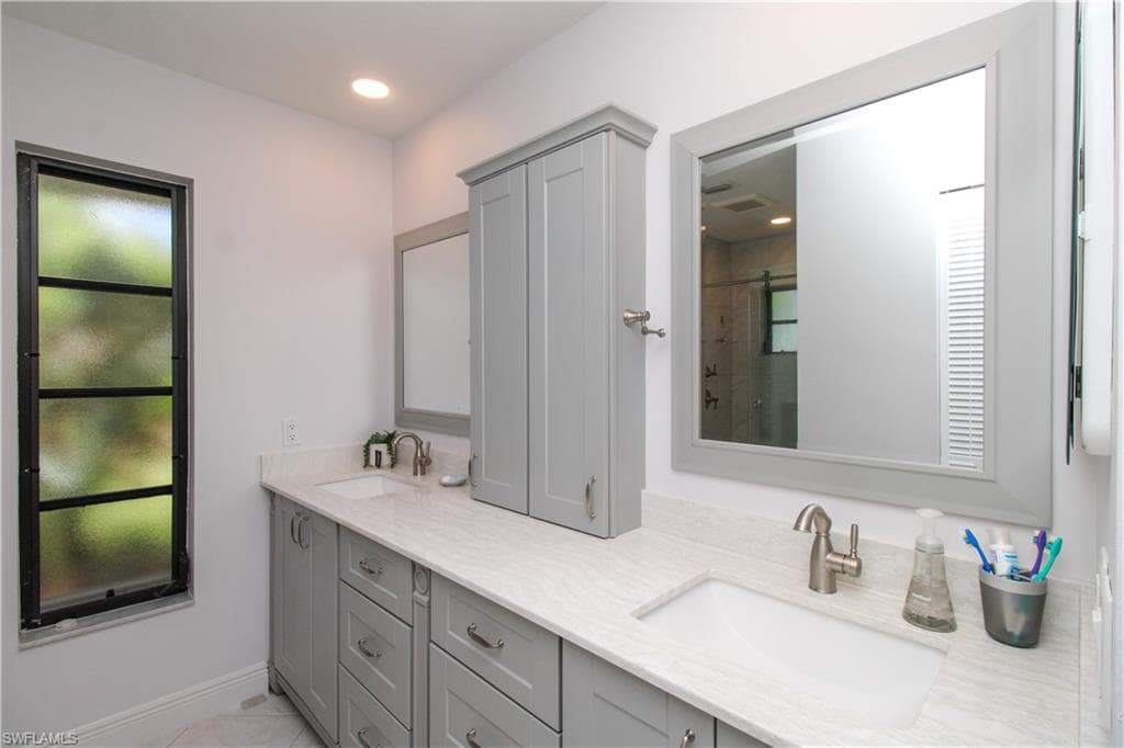 213 Bay Meadows DR-31