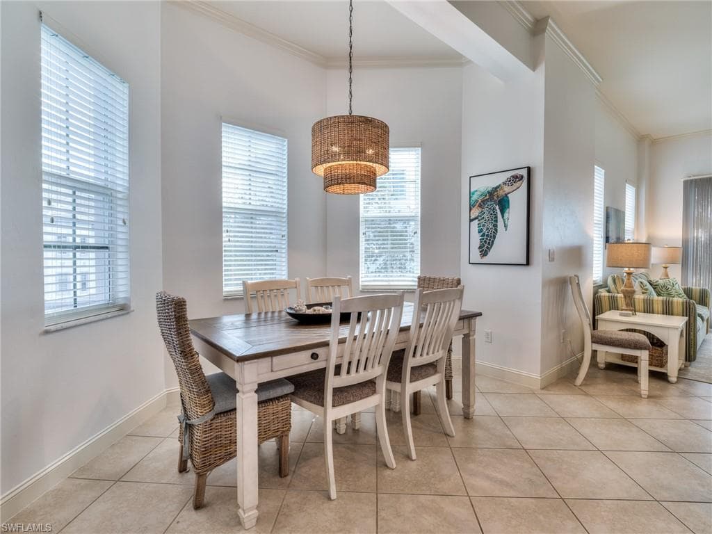 3921 KENS WAY 2301-9