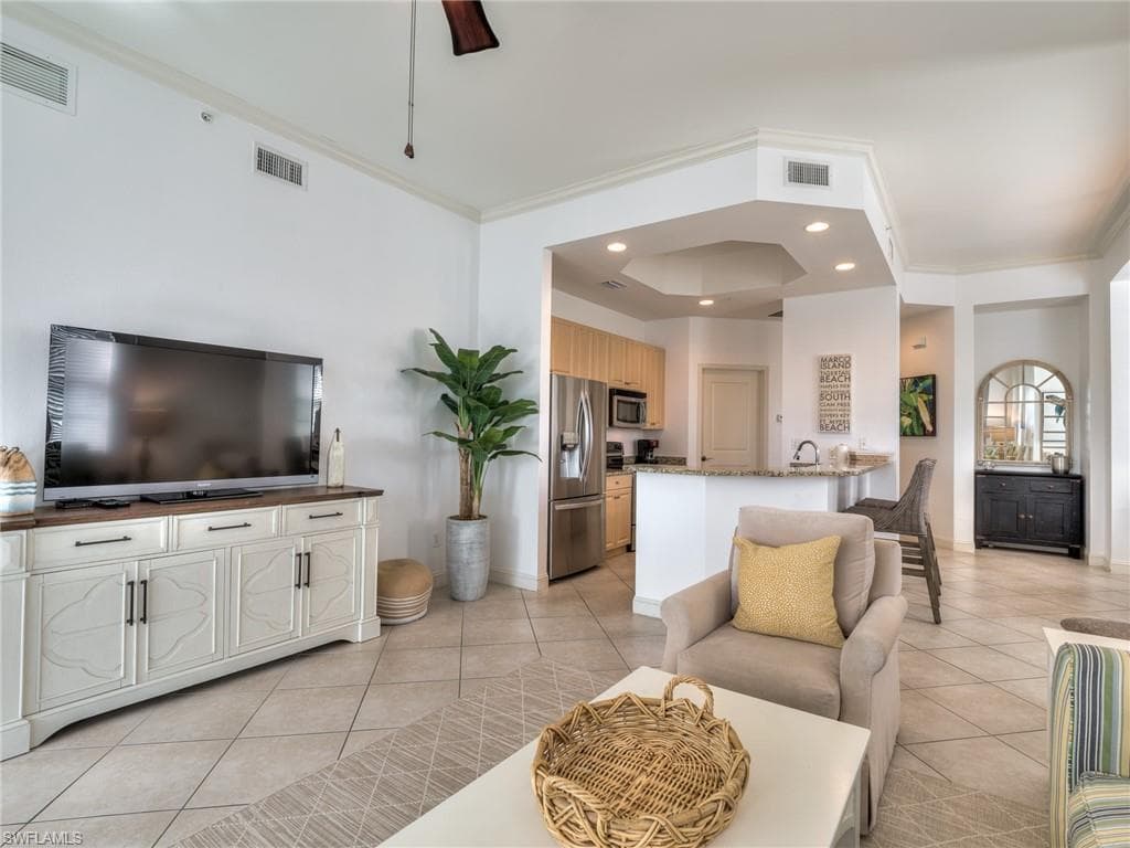 3921 KENS WAY 2301-4