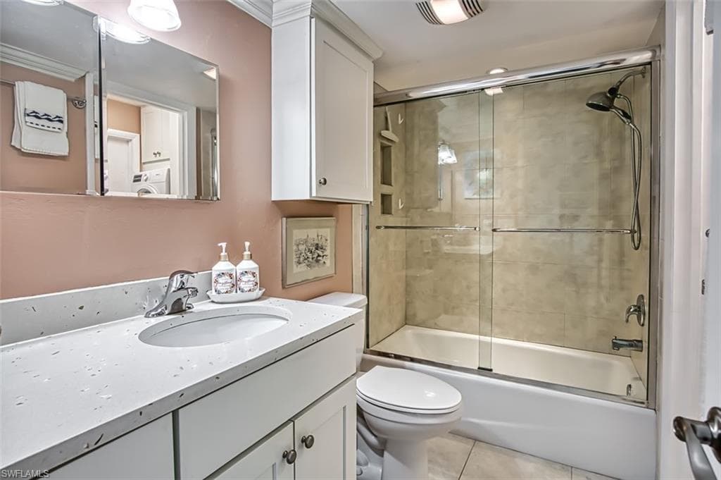 1250 Tennisplace CT C31-18