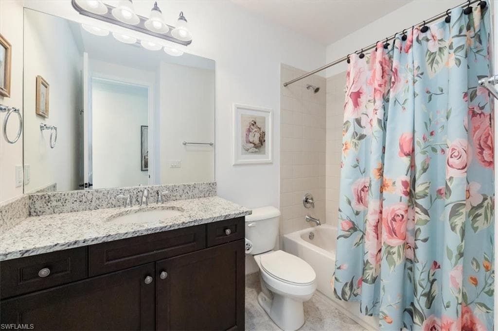 13800 Luna DR-17