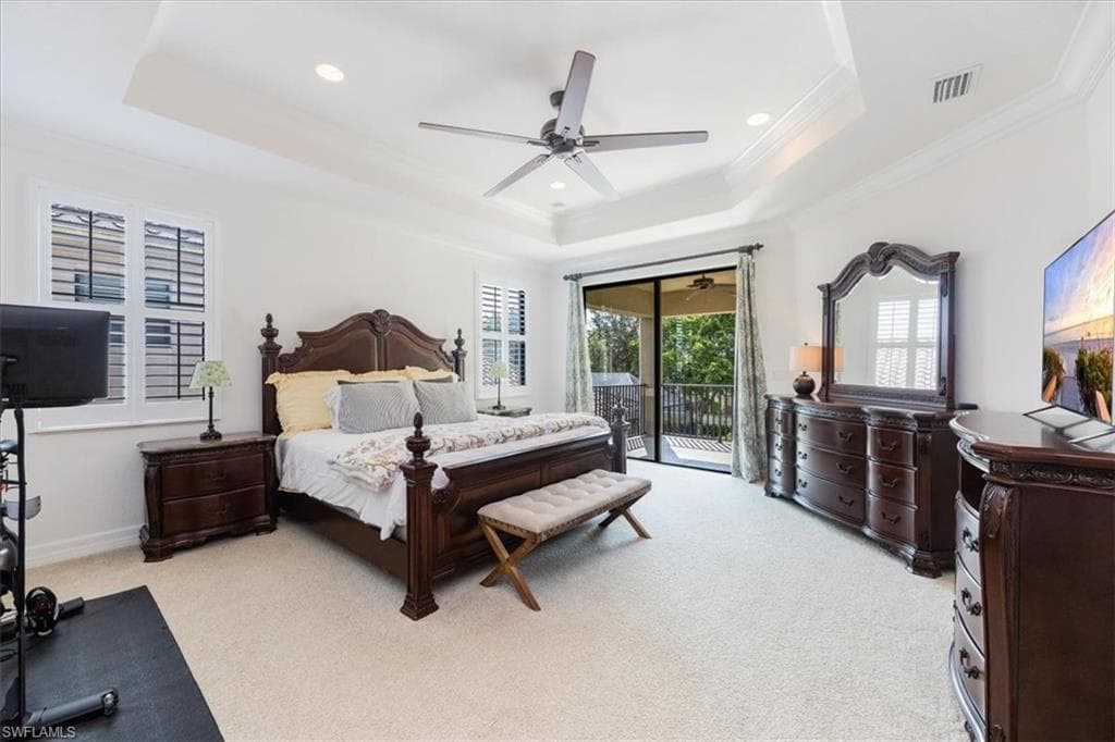 13800 Luna DR-12