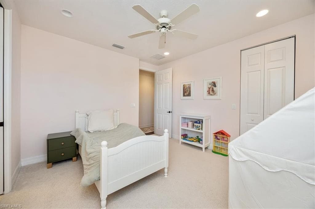 13800 Luna DR-18