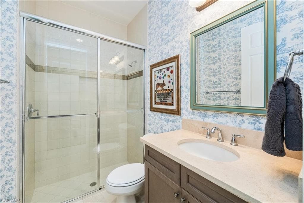 13800 Luna DR-11