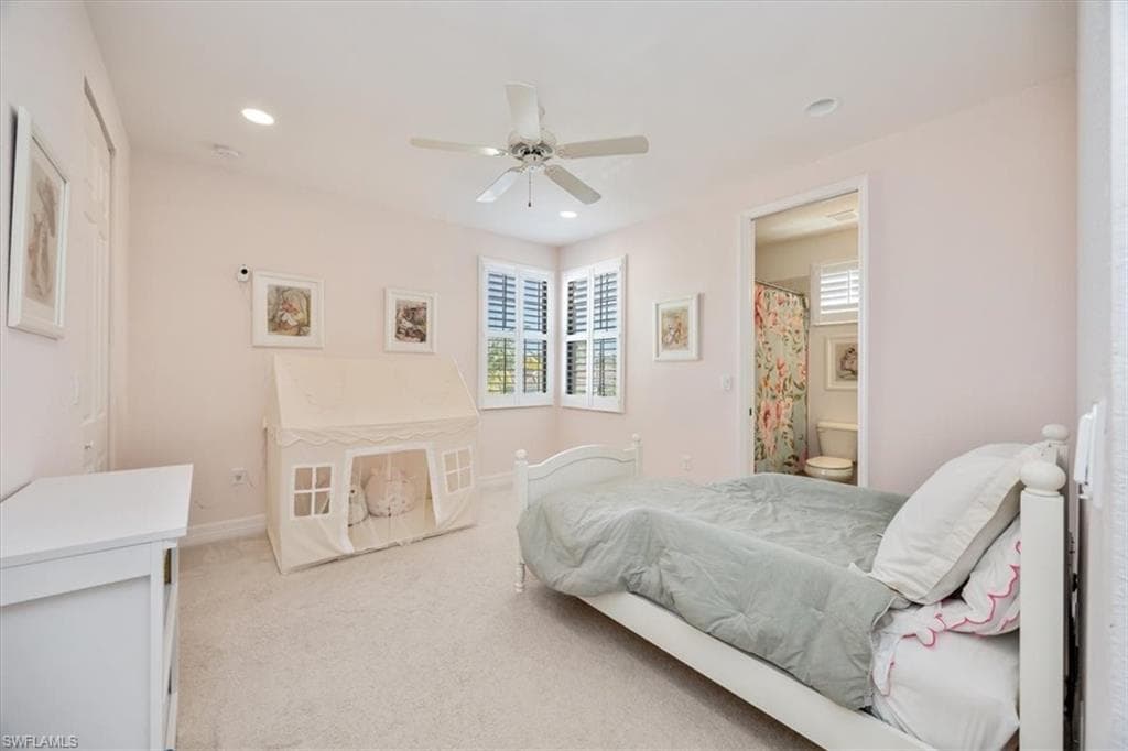 13800 Luna DR-19