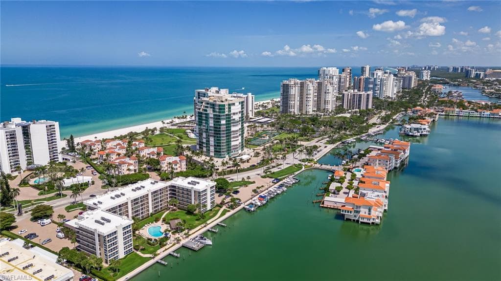 3500 Gulf Shore BLVD N 509-2