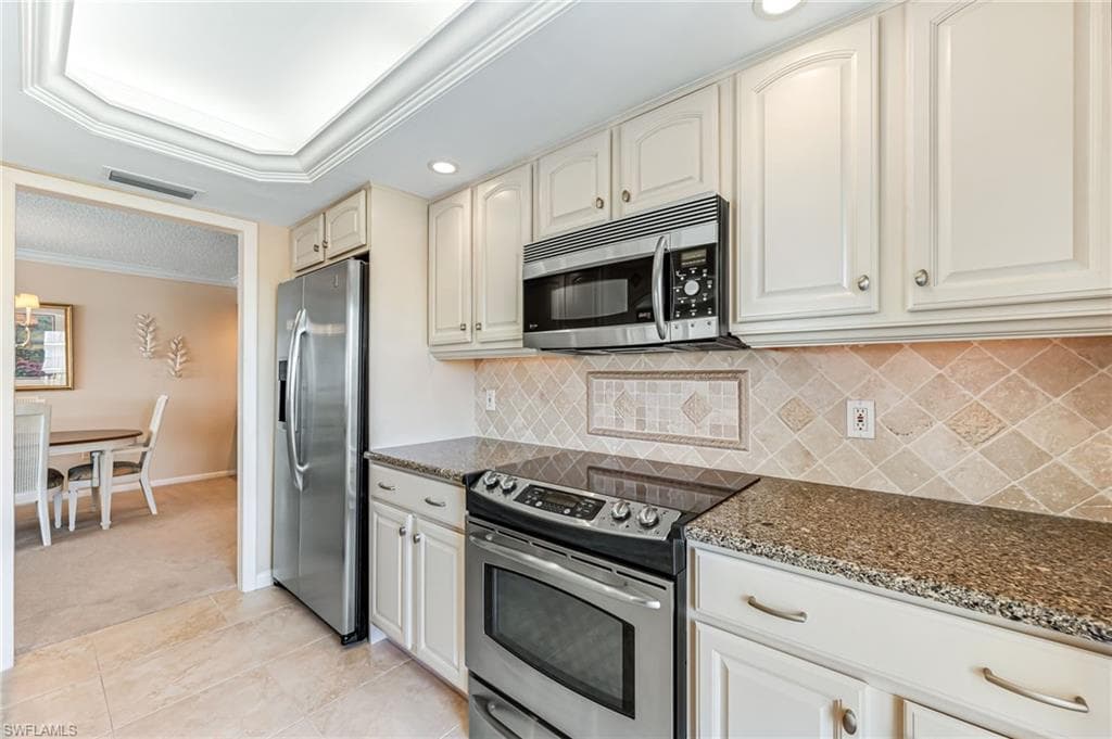 3500 Gulf Shore BLVD N 509-11