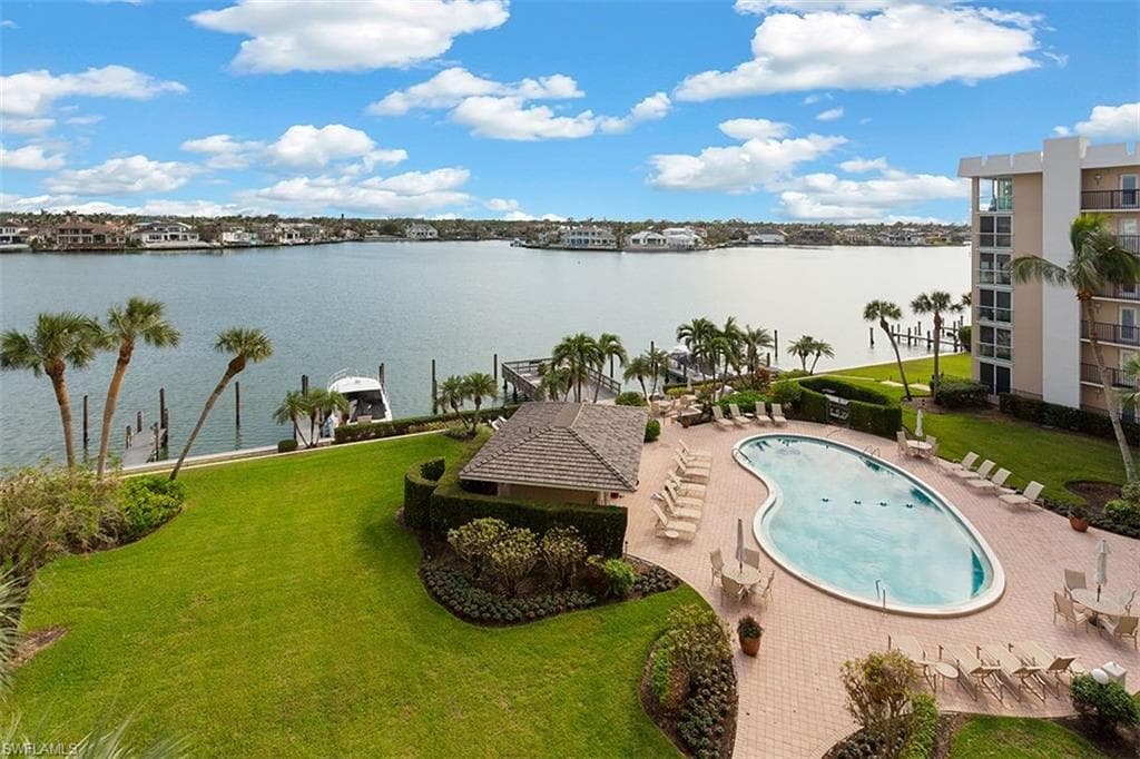 3500 Gulf Shore BLVD N 509-21