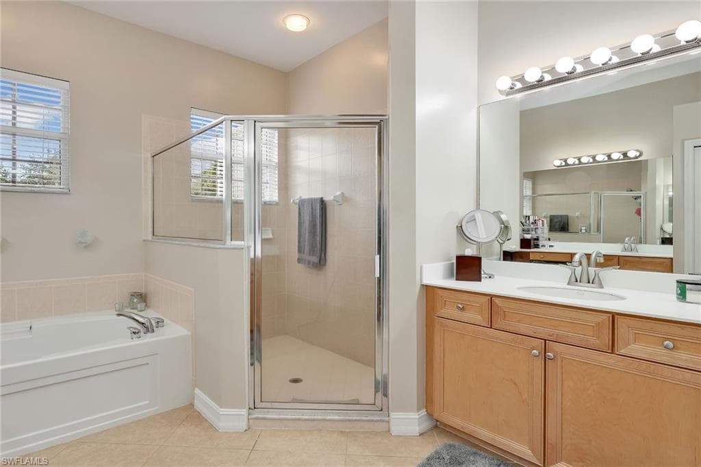 14611 Indigo Lakes CIR-24