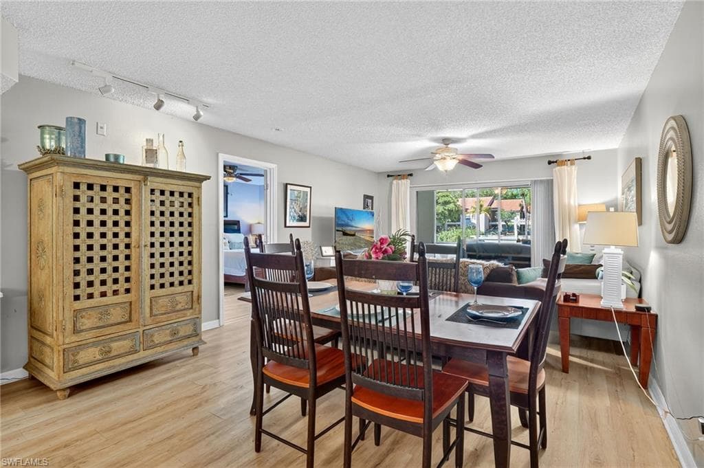 2142 Arbour Walk CIR 2616-15