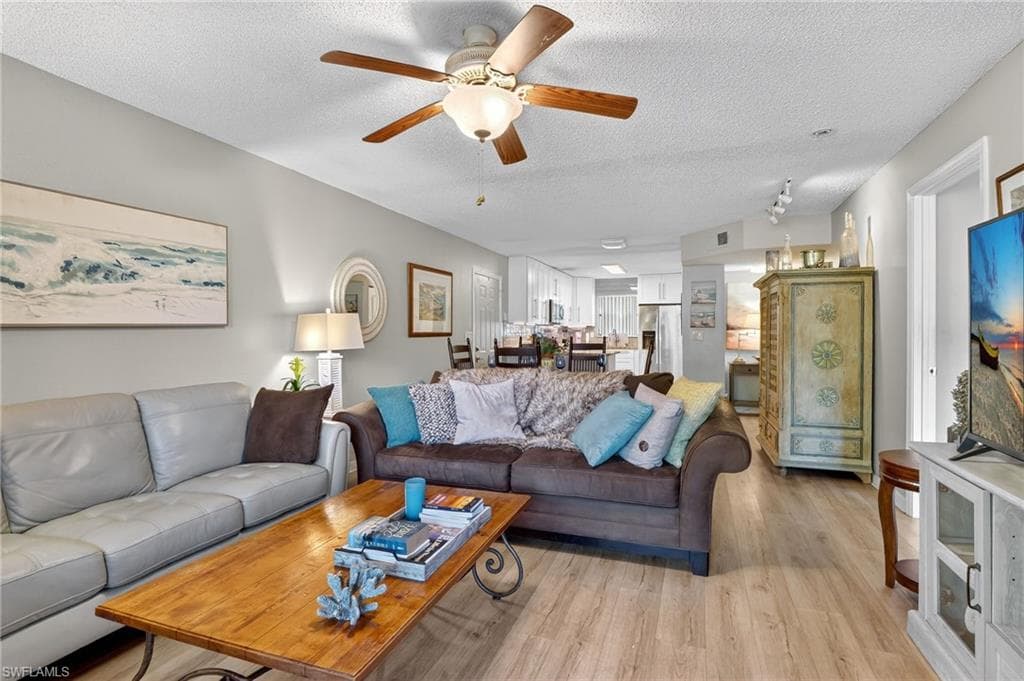 2142 Arbour Walk CIR 2616-19