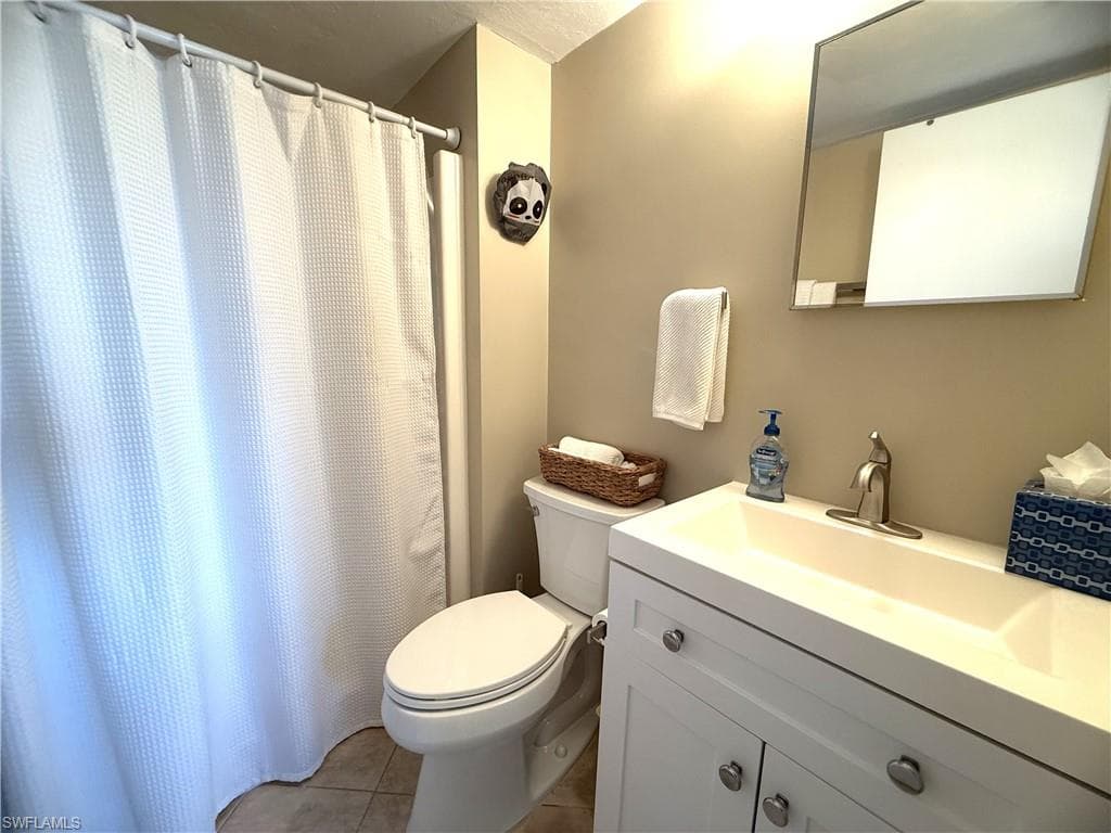 6891 Estero BLVD 331-22