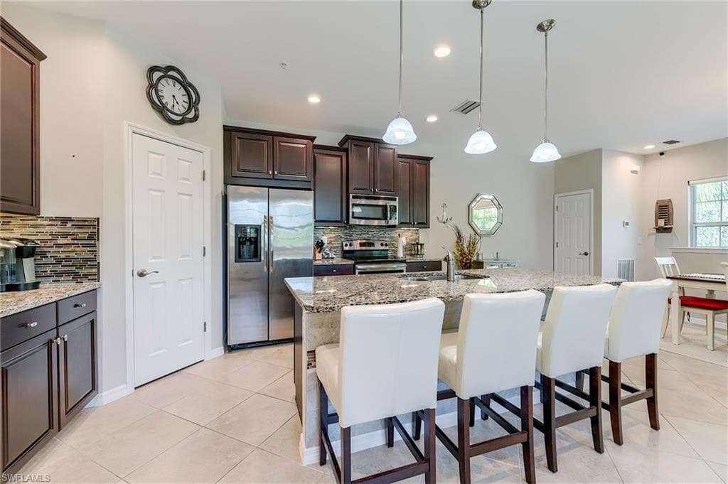 8510 Violeta ST 203-7