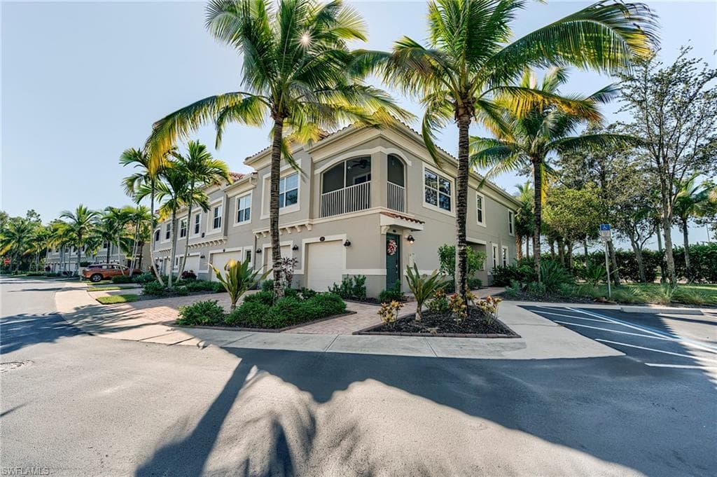 8510 Violeta ST 203-3