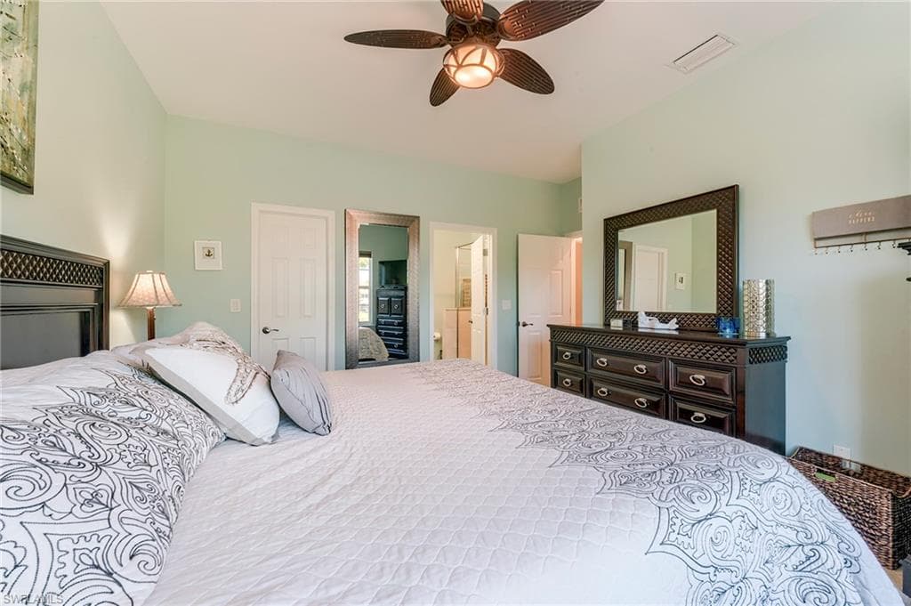 8510 Violeta ST 203-20