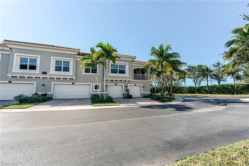 8510 Violeta ST 203-30