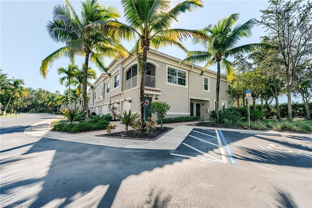 8510 Violeta ST 203-29