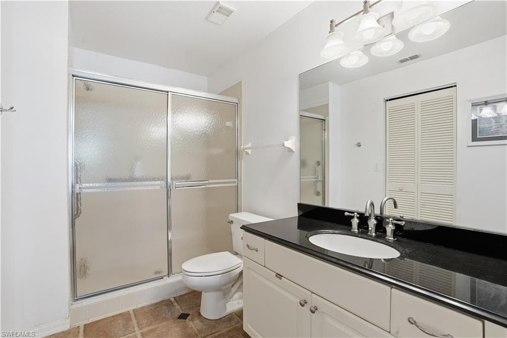 1120 Sarah Jean CIR B204-26