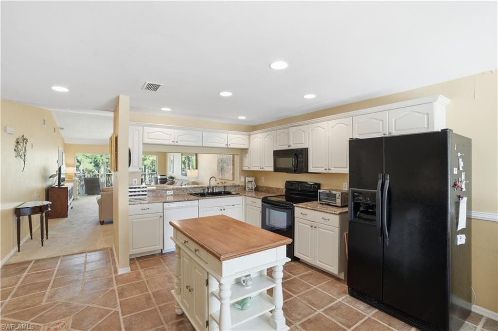 1120 Sarah Jean CIR B204-15