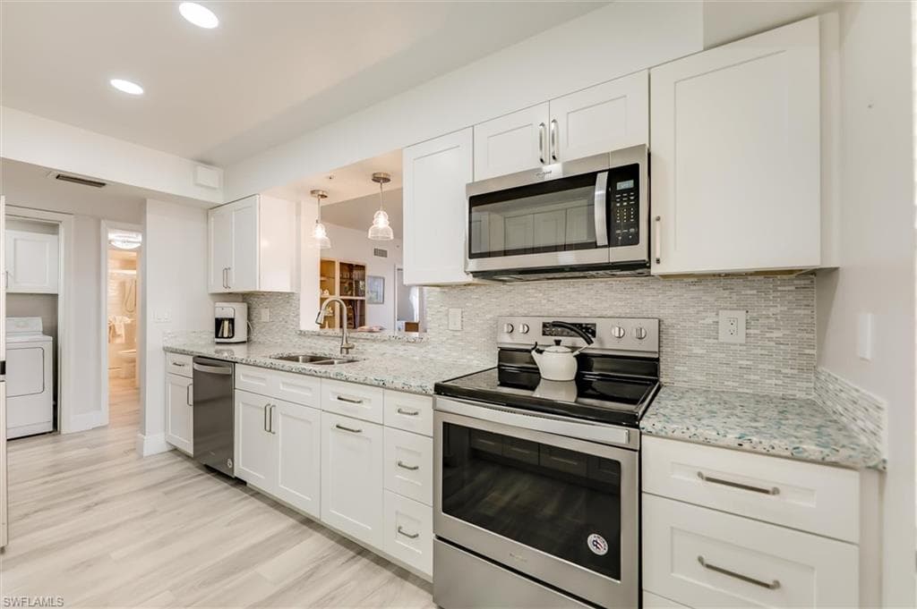 4481 Bay Beach LN 214-4