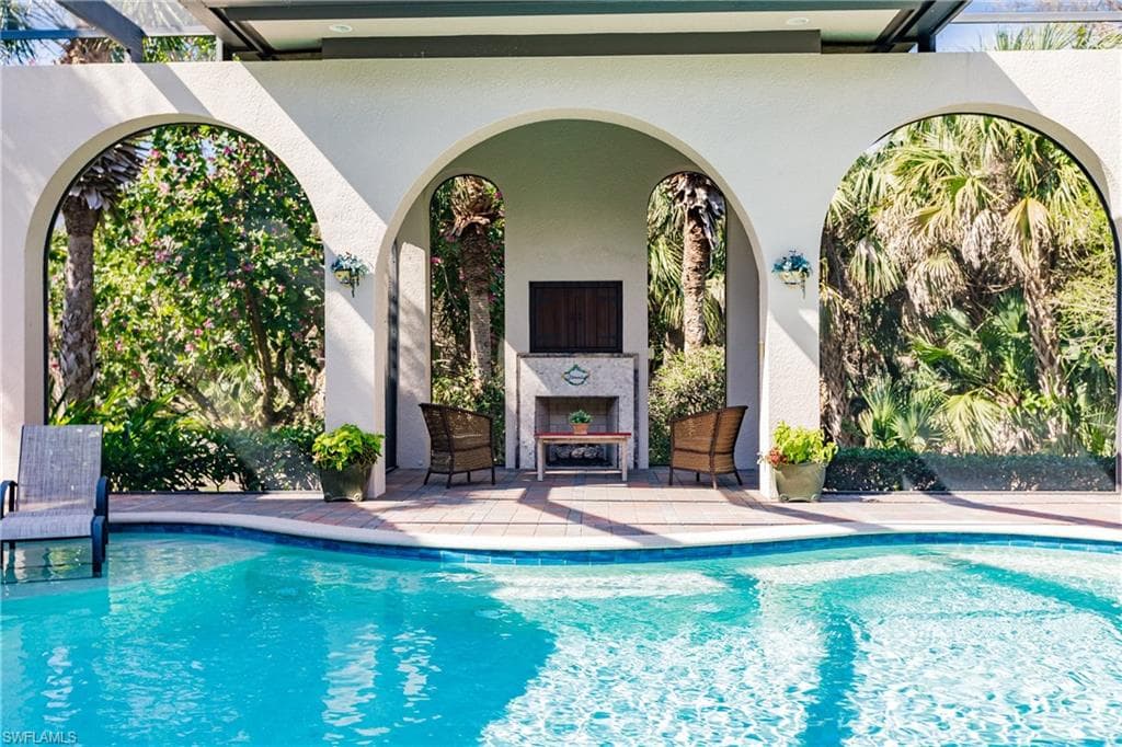 11558 Aerie LN-42