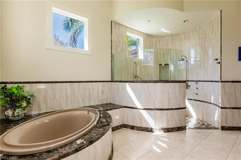 11558 Aerie LN-24