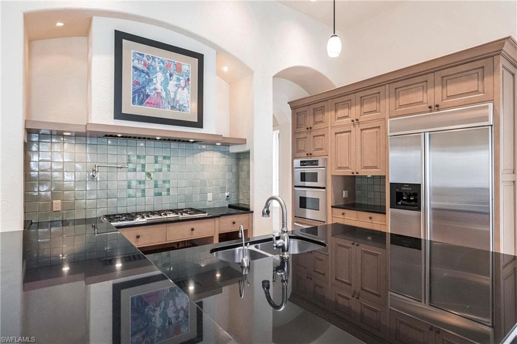 11558 Aerie LN-15