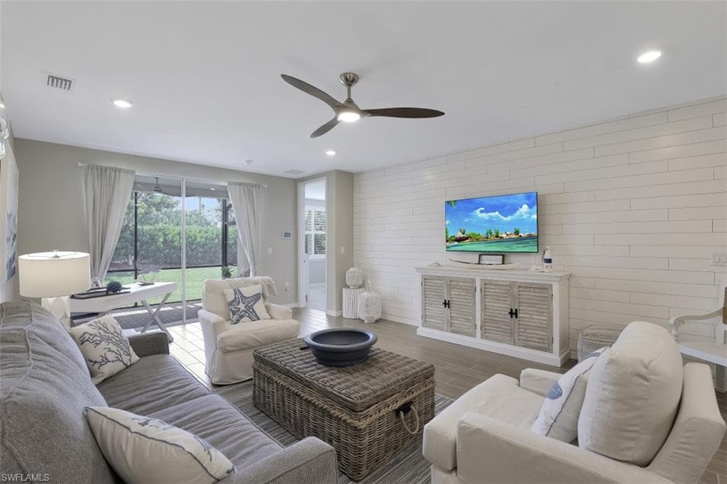 14663 Edgewater CIR-7