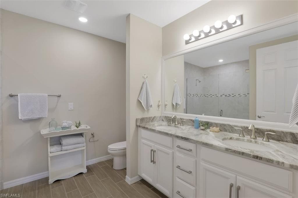 14663 Edgewater CIR-15