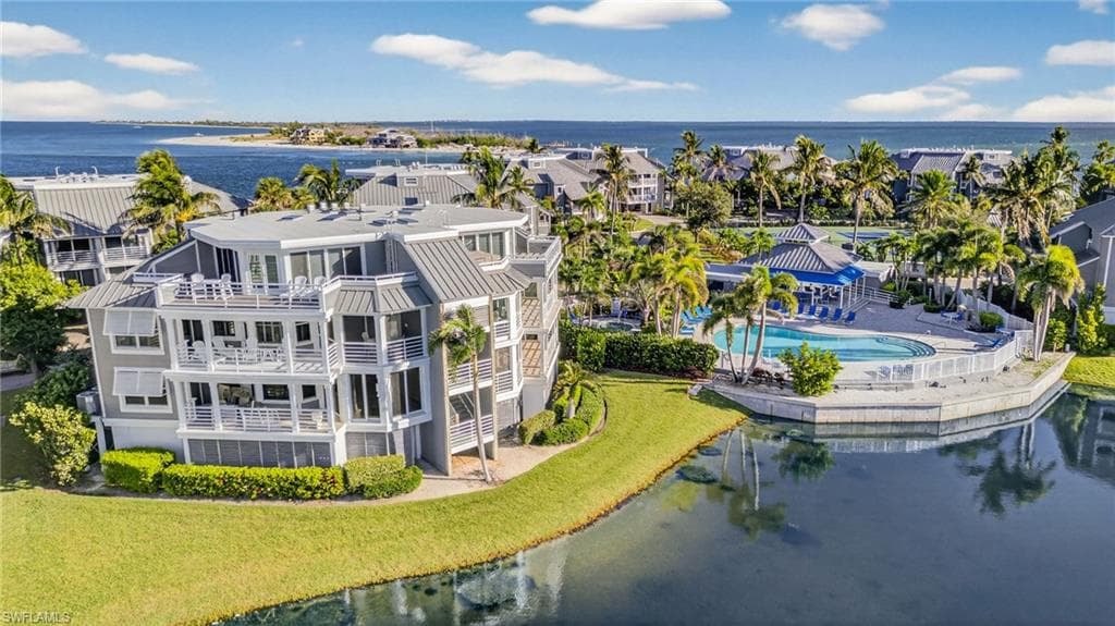 1659 Lands End Village-32