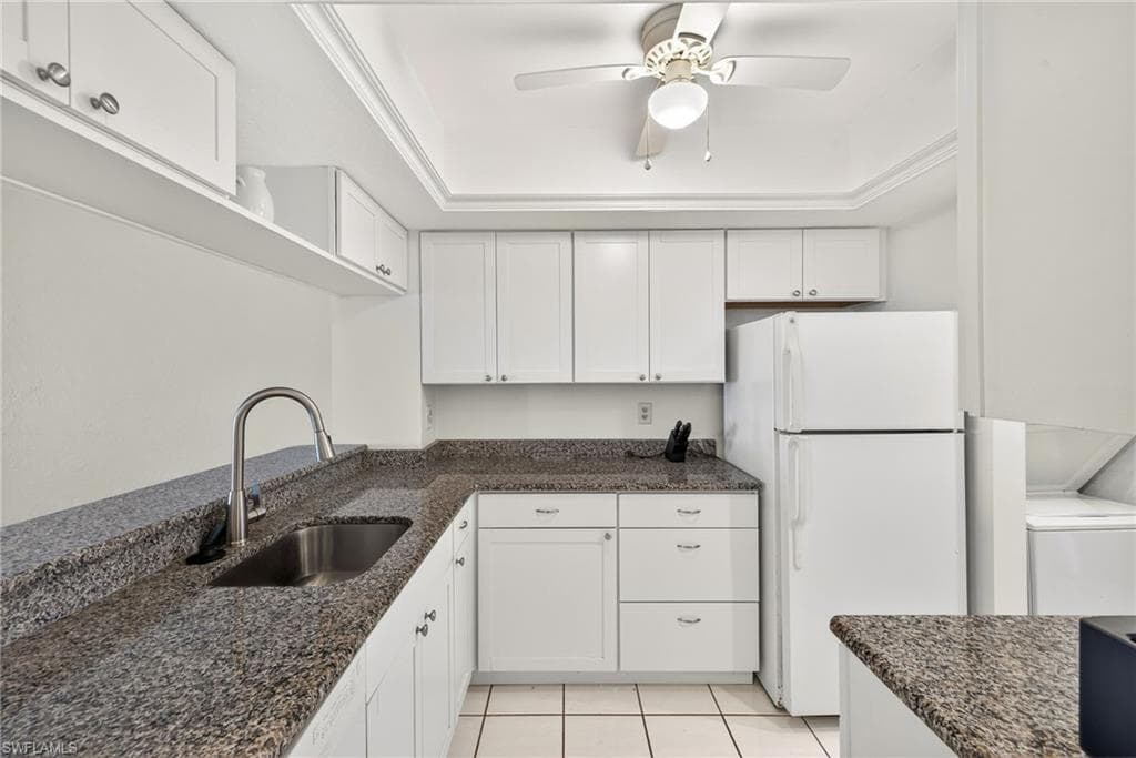 7500 Estero BLVD 706-14