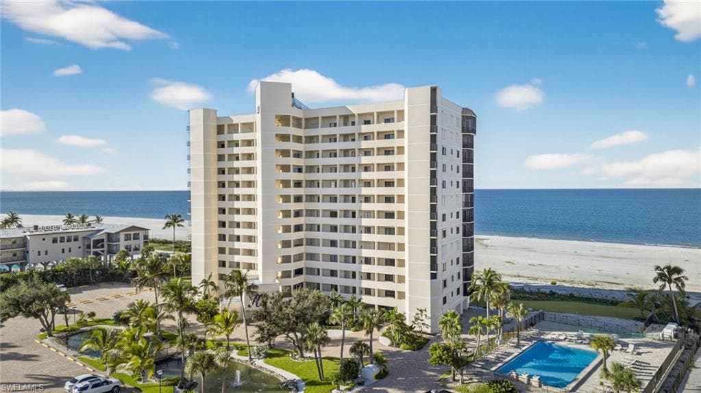 7500 Estero BLVD 706-31