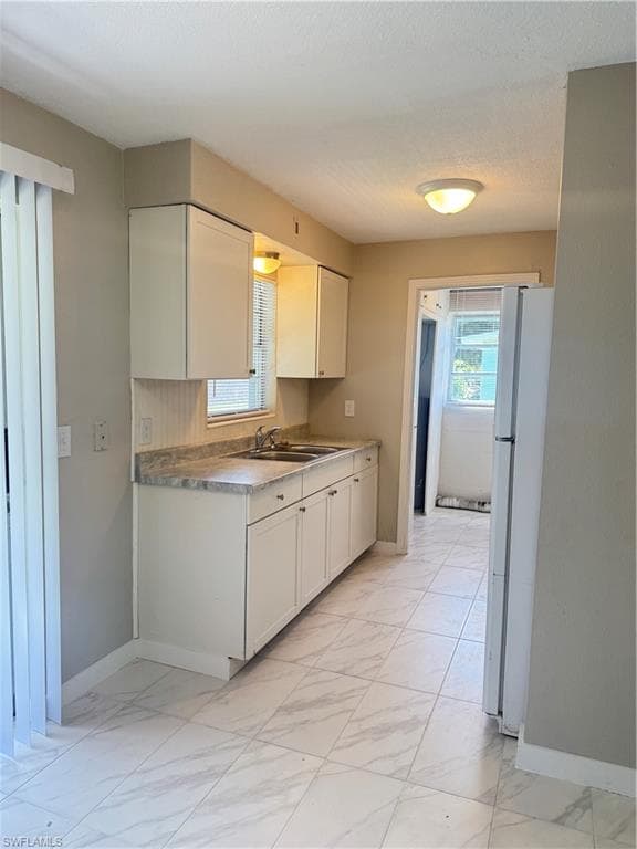 4976 Howard ST-7