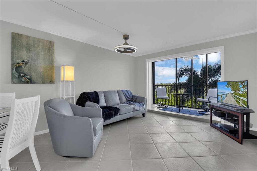 5220 Bonita Beach RD SW 204-2