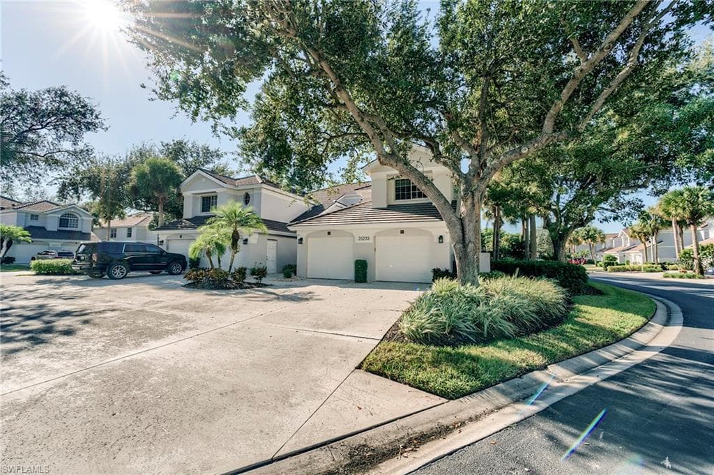 25203 Pelican Creek CIR 102-34
