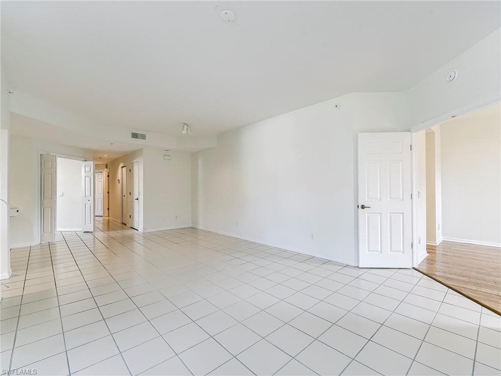 25203 Pelican Creek CIR 102-14