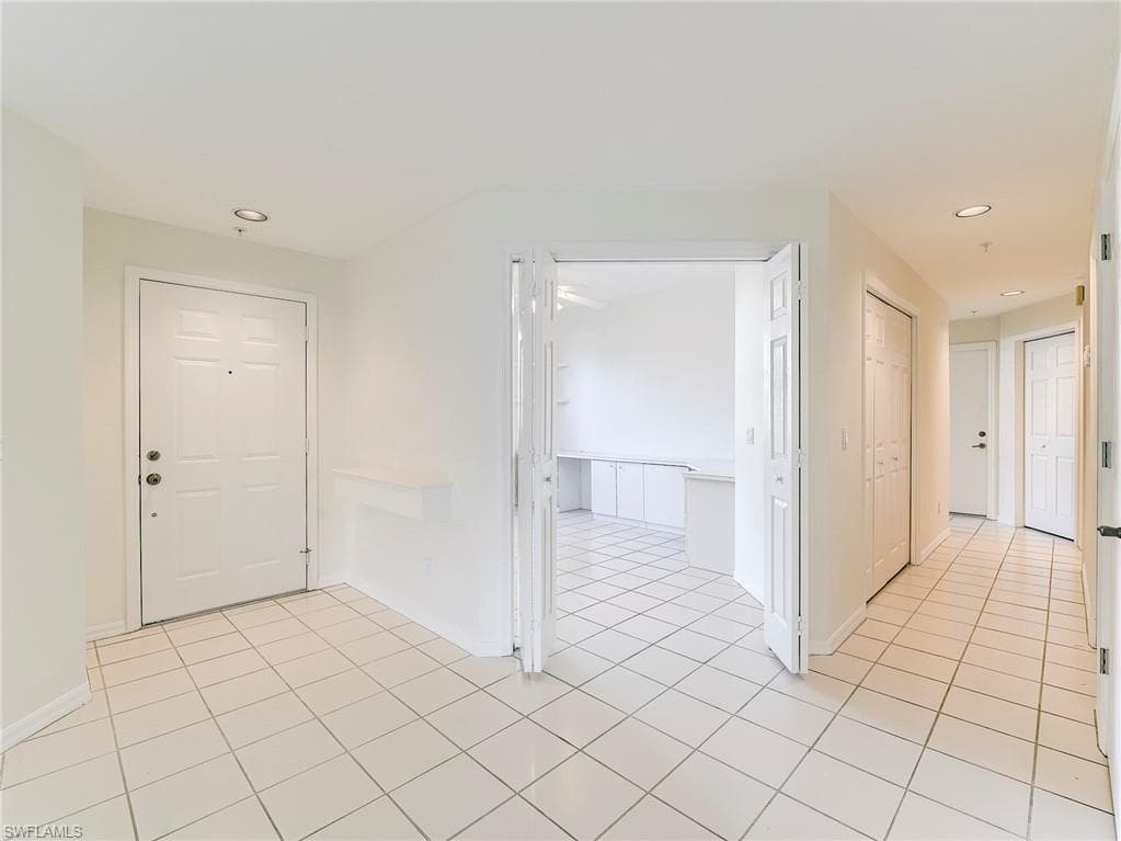 25203 Pelican Creek CIR 102-31