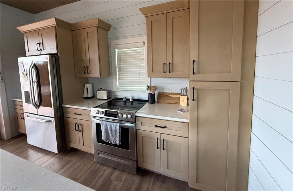 13172 Golden Palms CIR-13