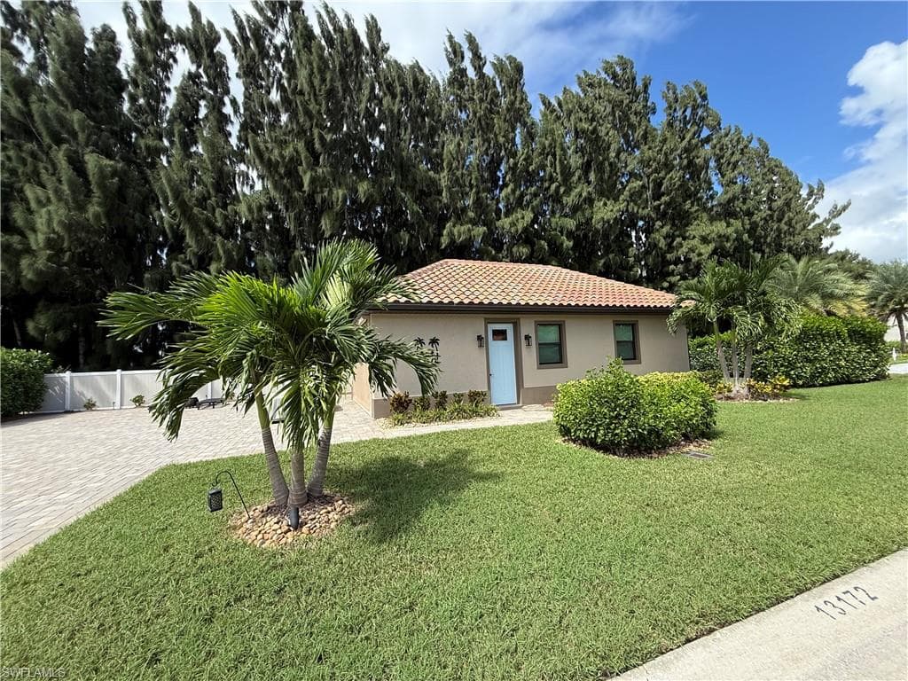 13172 Golden Palms CIR-17