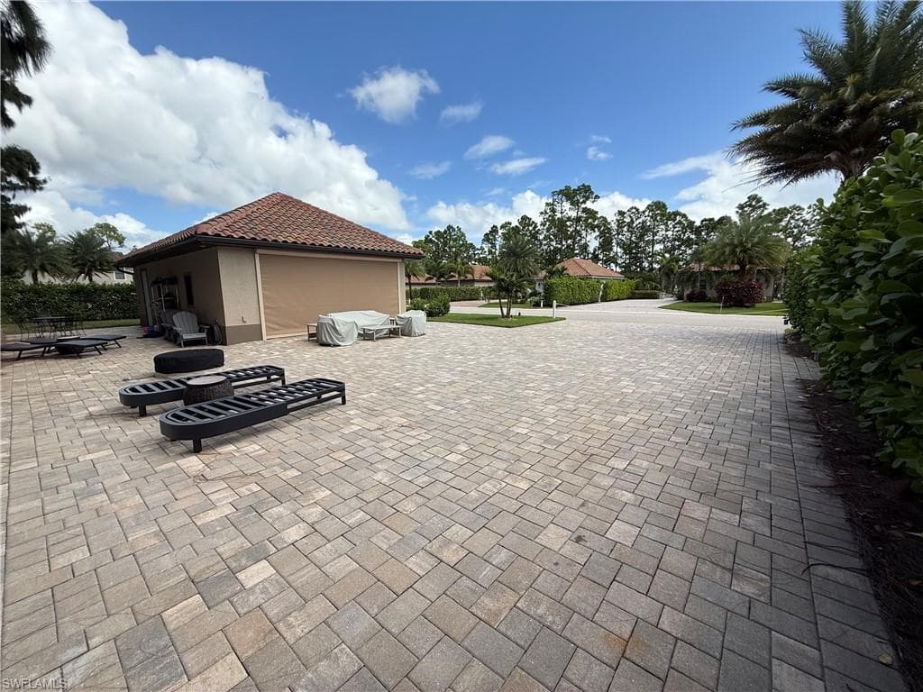 13172 Golden Palms CIR-16