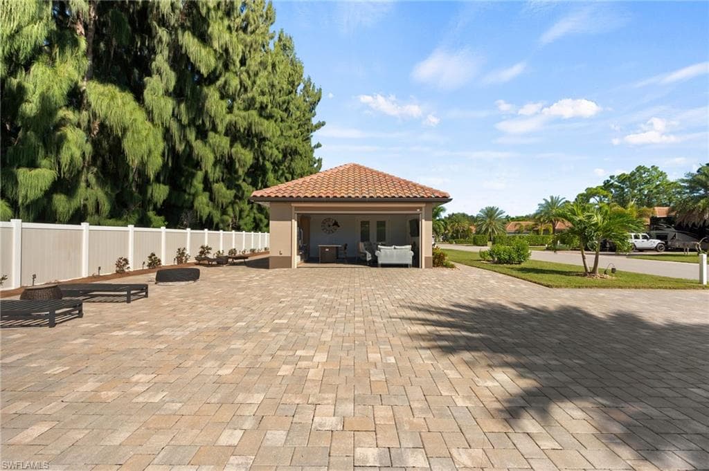 13172 Golden Palms CIR-20