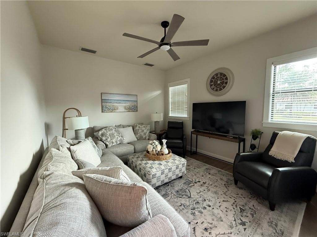 13172 Golden Palms CIR-8