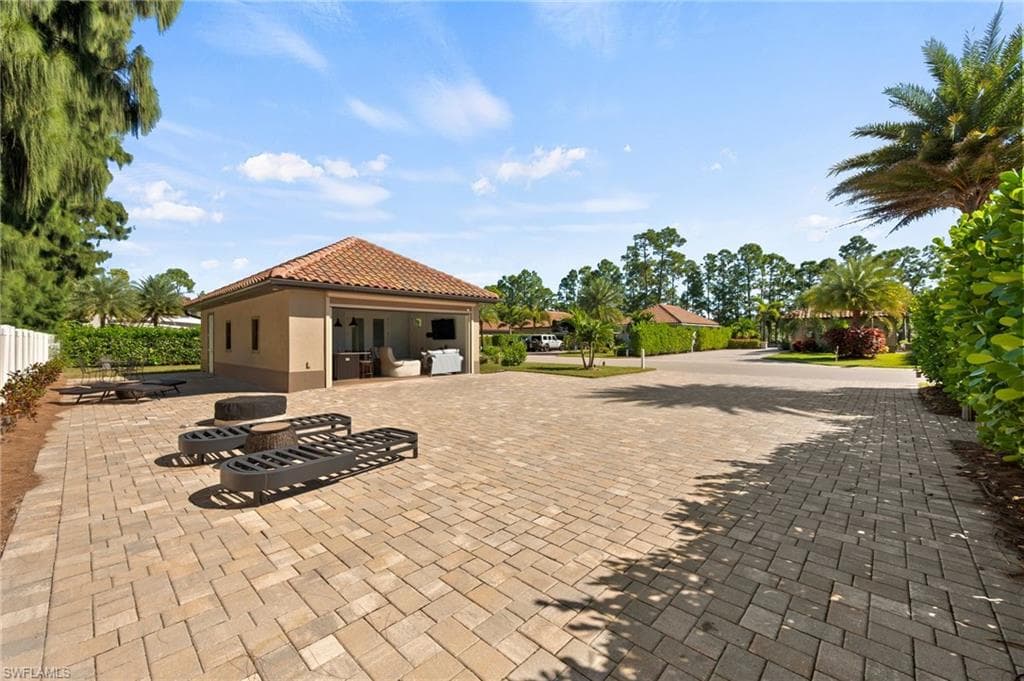13172 Golden Palms CIR-21