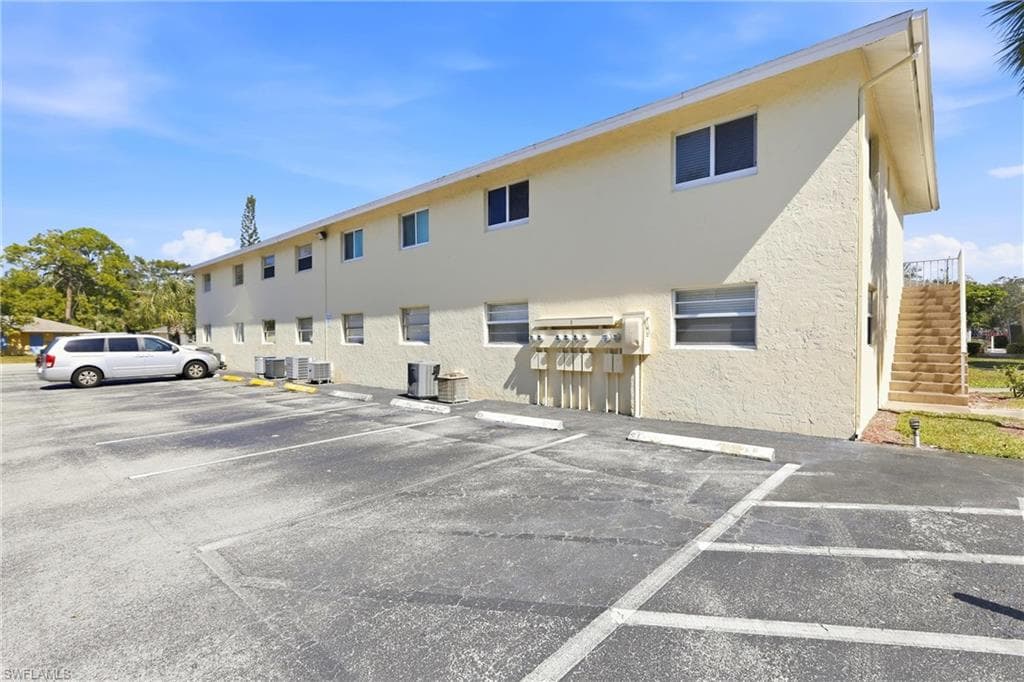 3325 Airport RD N S8-22